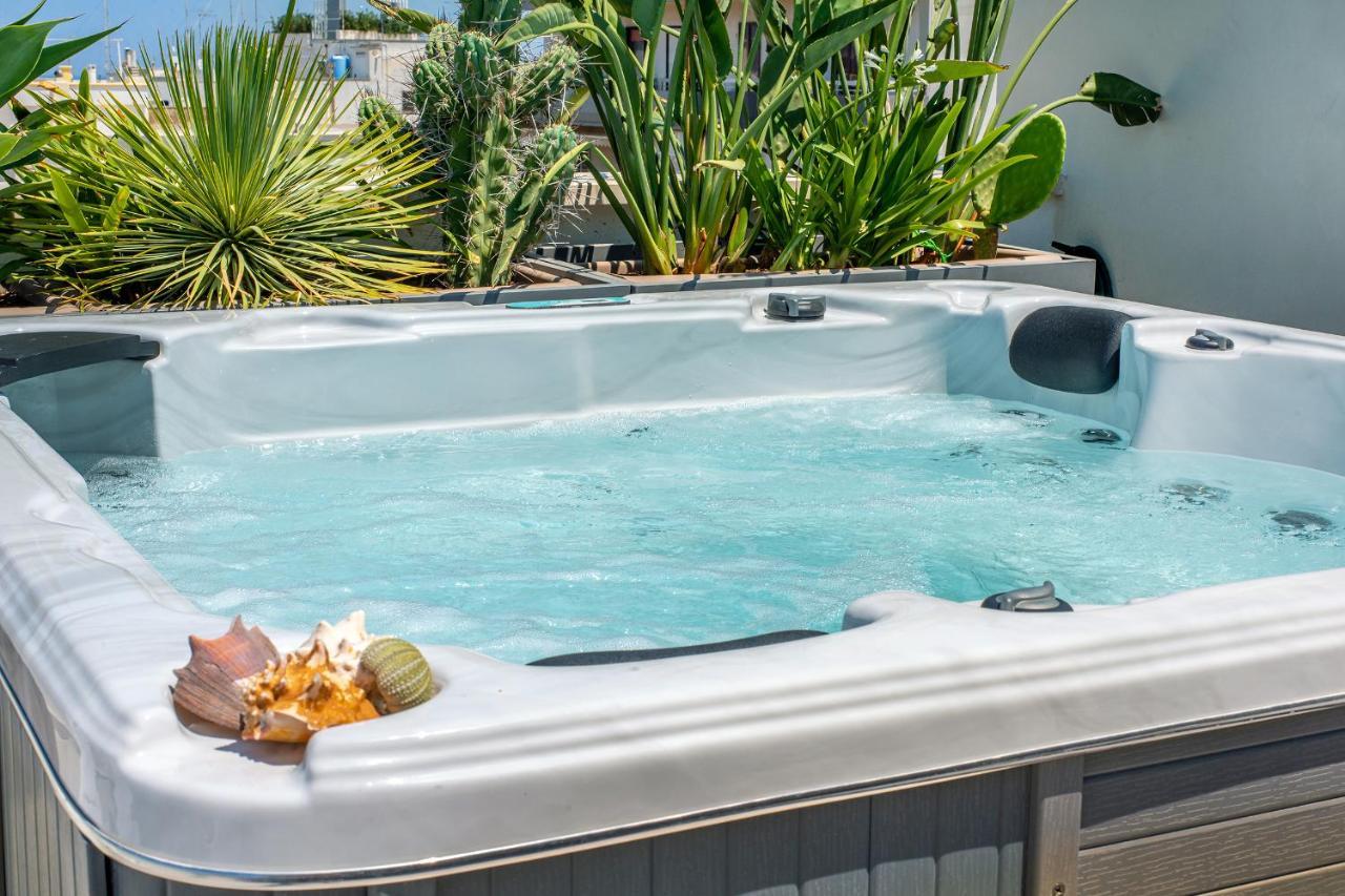 A Casa Mia - Housea Appartamento Con Jacuzzi Privata In Terrazza Polignano a Mare Dış mekan fotoğraf